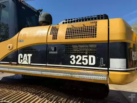 Koparki gąsienicowe 2006 Caterpillar 325 D (36)