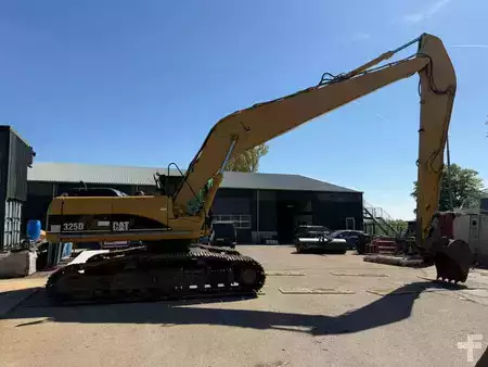Koparki gąsienicowe 2006 Caterpillar 325 D (7)