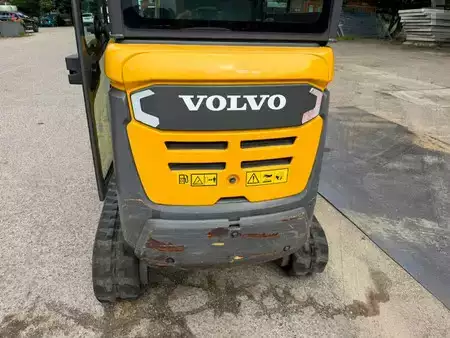 Mini excavadoras 2017 Volvo EC 18 D (20)