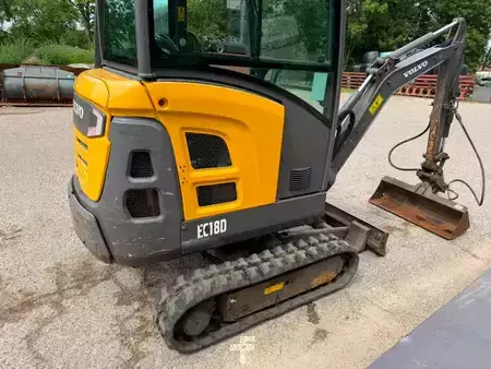 Mini excavadoras 2017 Volvo EC 18 D (25)