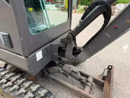 Mini excavadoras 2017 Volvo EC 18 D (26)