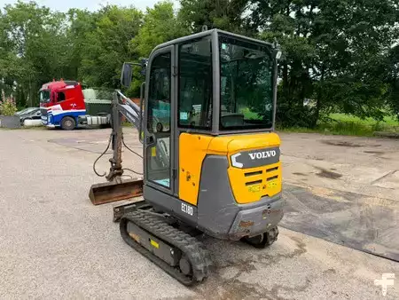 Mini excavadoras 2017 Volvo EC 18 D (3)