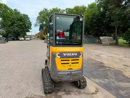 Mini excavadoras 2017 Volvo EC 18 D (4)