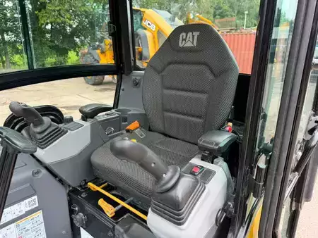 Mini-koparki 2021 Caterpillar 301.8 (16)
