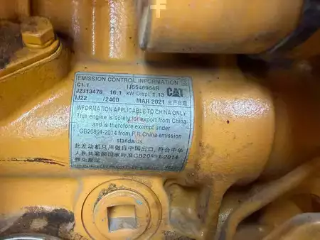 Mini-koparki 2021 Caterpillar 301.8 (25)