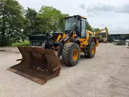 Wielladers 2016 JCB 427 ZX (13)