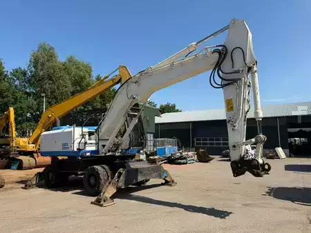 Mobil gravemaskin 2014 Hitachi ZX220 W-5 outriggers (13)