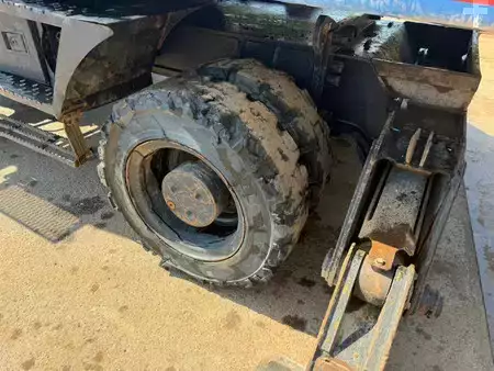 Mobil gravemaskin 2014 Hitachi ZX220 W-5 outriggers (27)