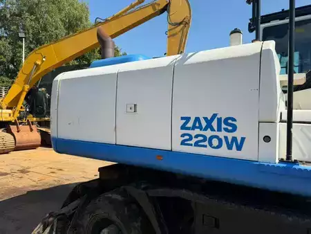 Mobil gravemaskin 2014 Hitachi ZX220 W-5 outriggers (29)