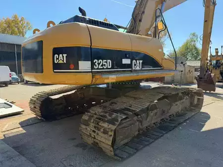 Koparki gąsienicowe 2006 Caterpillar 325 D (26)
