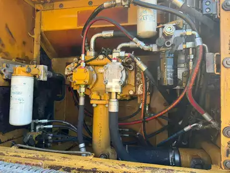 Koparki gąsienicowe 2006 Caterpillar 325 D (40)
