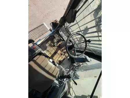 Escavatori gommati 2014 Hitachi ZX220 W-5 outriggers (18)