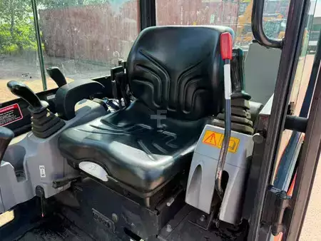 Mini Escavatori 2015 Kubota KX 016-4 (13)