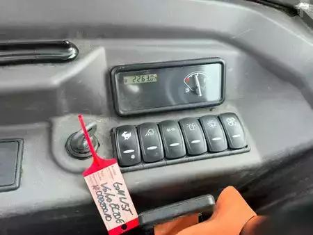 Minikaivinkoneet 2017 Volvo EC 18 D (15)