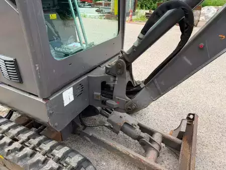 Minikaivinkoneet 2017 Volvo EC 18 D (26)