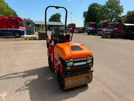 Tandemruller 2006 Caterpillar CB 114 - Only 200 hours! (8)