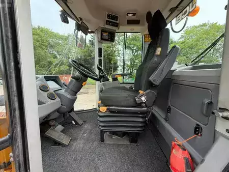 Hjullæsser 2016 JCB 427 ZX (15)