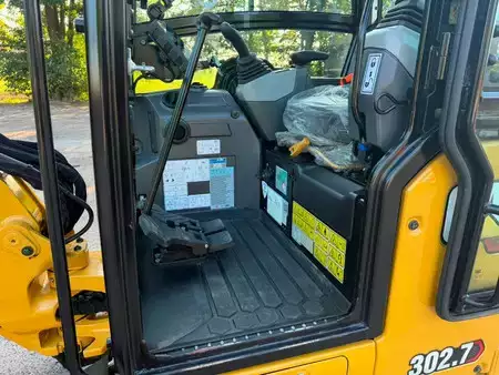 Minigraafmachines 2025 Caterpillar 302.7 CR - pressure cabin! (19)