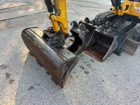Minigraafmachines 2025 Caterpillar 302.7 CR - pressure cabin! (33)