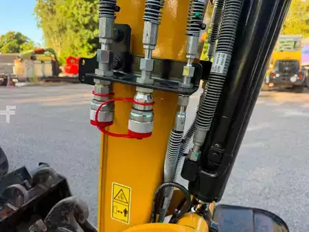 Minigraafmachines 2025 Caterpillar 302.7 CR - pressure cabin! (35)