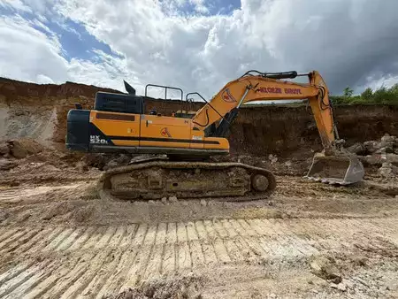 Hydraulic Excavators 2017 Hyundai HX 520 L (5)