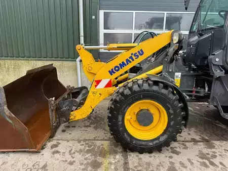 Cargadoras de ruedas 2021 Komatsu WA 80 M-8 (11)