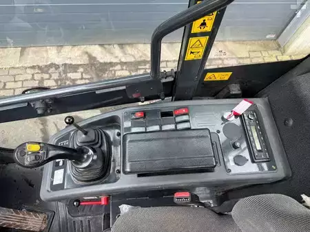 Cargadoras de ruedas 2021 Komatsu WA 80 M-8 (18)