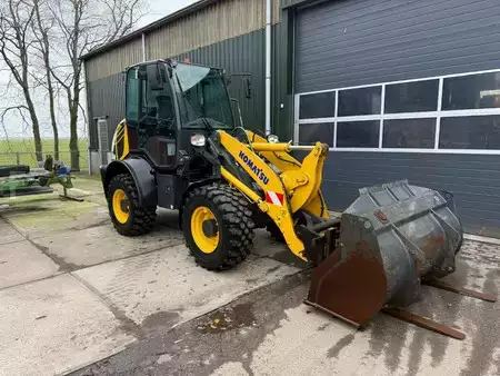 Cargadoras de ruedas 2021 Komatsu WA 80 M-8 (2)
