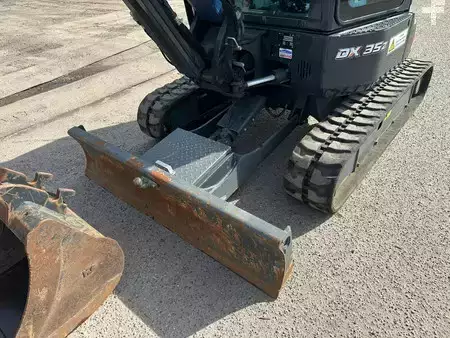 Mini-koparki 2023 Doosan DX 35 Z (17)