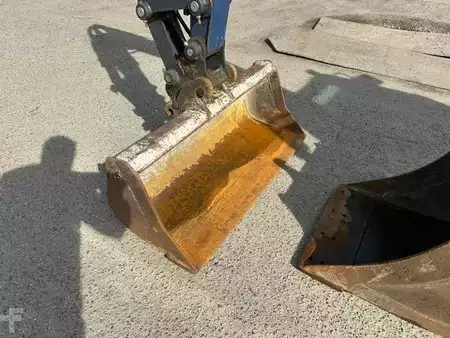 Mini-koparki 2023 Doosan DX 35 Z (21)