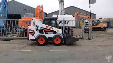 Ładowarki kompaktowe 2023 Bobcat S530 (8)