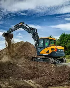 Bæltegraver 2025 Hyundai HX85A (2)
