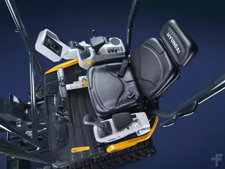 Minigraver 2025 Hyundai HX17AZ (3)