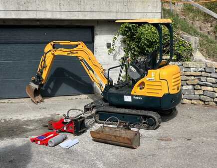 Minikaivinkoneet 2018 Hyundai R16-9 (3)