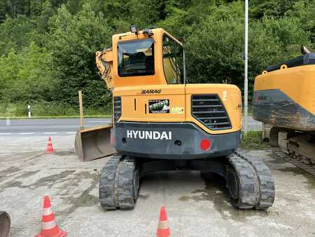 Kettenbagger-Hyundai-R80CR-9