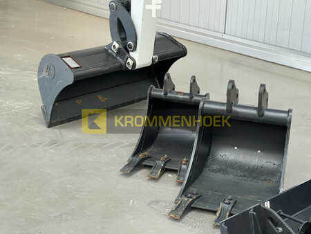 Minibagry 2023 Bobcat E 17 (8)