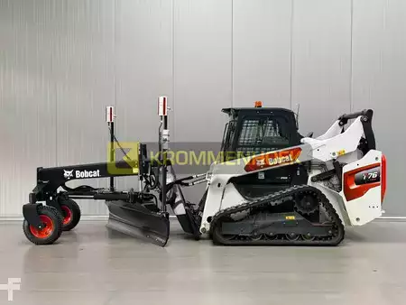 Telaketjukuormaajat 2024 Bobcat T 76 + Laser Grader 244 cm (1)