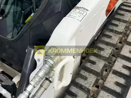 Telaketjukuormaajat 2024 Bobcat T 76 + Laser Grader 244 cm (11)