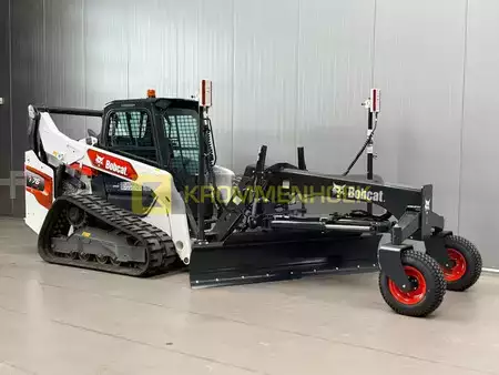 Telaketjukuormaajat 2024 Bobcat T 76 + Laser Grader 244 cm (6)