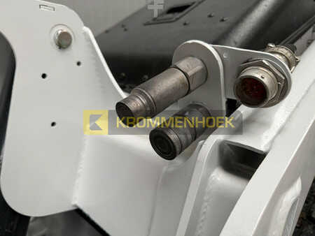 Ładowarki gąsienicowe 2016 Bobcat MT 55 (10)