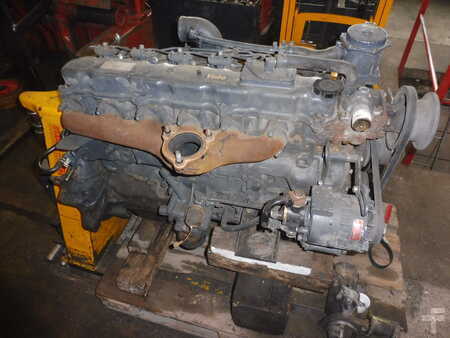 Ostatní Yale 6-Zyl-Dieselmotor (1)