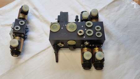 Ventilblokk  BT Ventilblock für BT/Toyota (1)