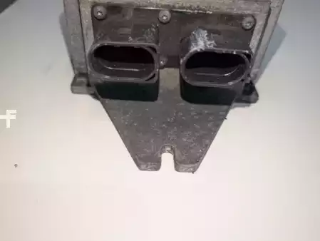 Miscelaneo  Still Still RX 60-30 DC/DC Converter 48–80V auf 24V / 400W (Delta) (4)