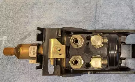 Pozostałe  [div] Sauer-Danfoss / Hydraulikpumpe / Typ: 95PC 60 ON (1)