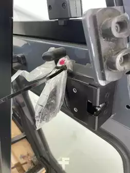 Parte do chassi  Toyota 8FBMT35 (5)
