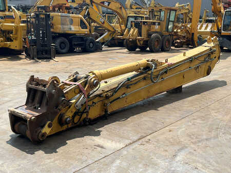 Andet  Caterpillar 4 (12)