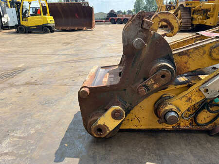 Andet  Caterpillar 4 (13)