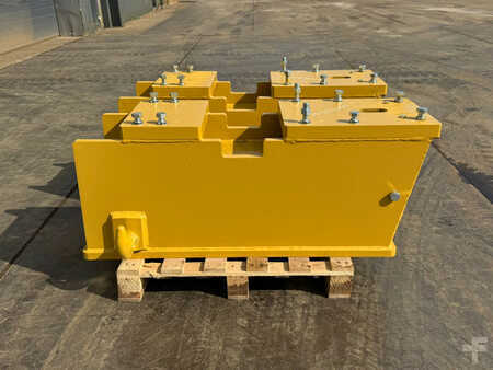 Pozostałe  Caterpillar 7 (4)