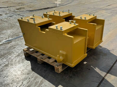 Pozostałe  Caterpillar 7 (7)