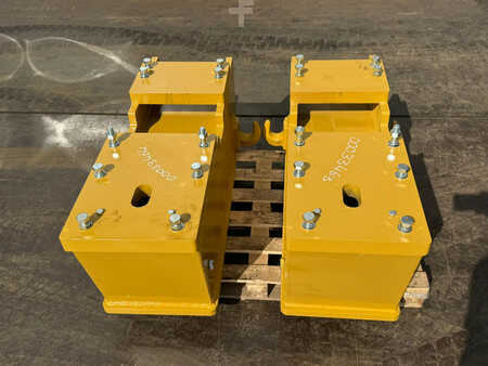 Pozostałe  Caterpillar 7 (9)